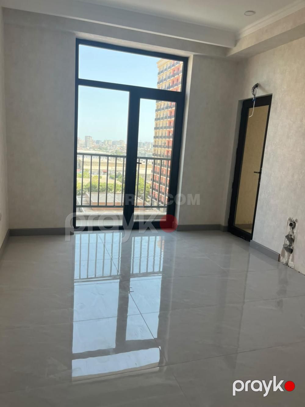 Satılır 2 otaqlı, 7 mkr — Ofis (4)