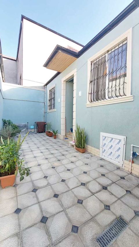 Satılır 3 otaqlı həyət evi/bağ evi 75 m² — Bakı