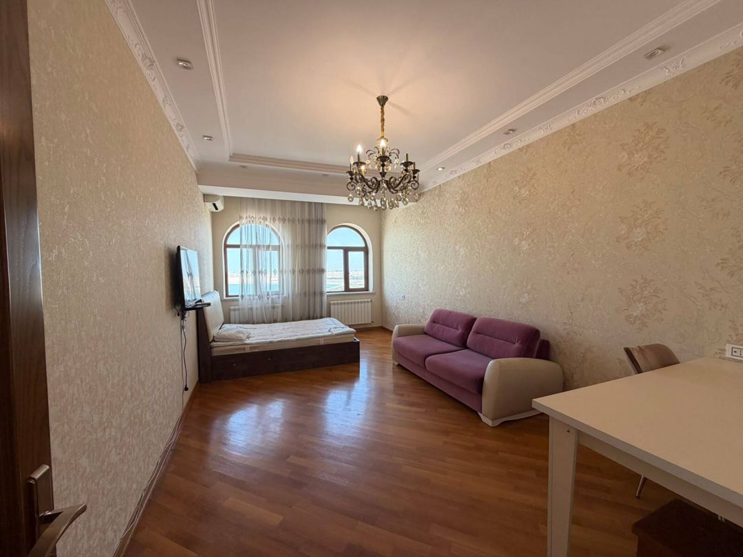 Satılır 1 otaqlı yeni tikili 70 m² — Mənzil, Bakı (2)