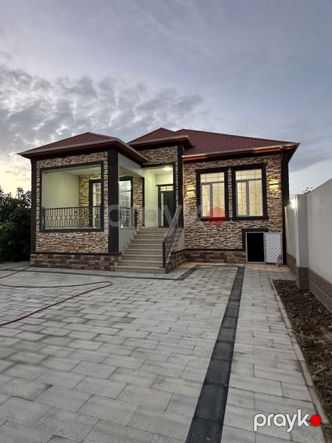 Satılır 4 otaqlı həyət evi/bağ evi 140 m²