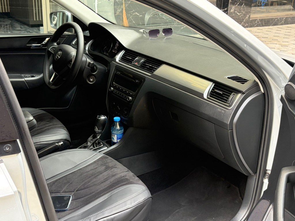Skoda Rapid, 1.6 L, 2016 il, 147 200 km — Avtomobillər, Bakı (2)