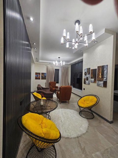 Satılır 3 otaqlı yeni tikili 90 m² — Bakı