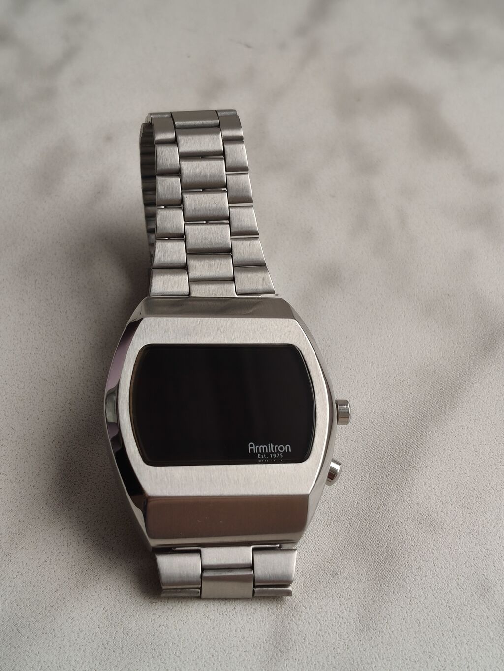 Barter Yoxdur Armitron Griffy retro 70 illerin Led saatlari — Qol saatları, Qusar (5)