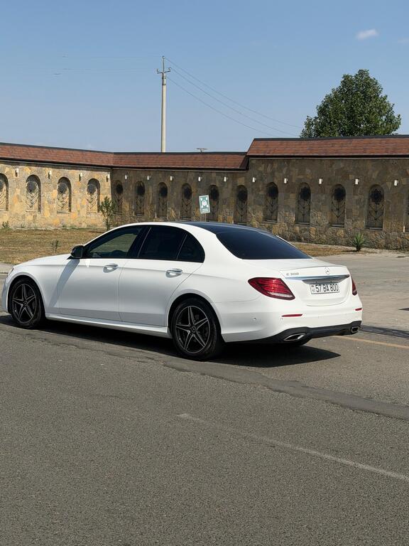 Mercedes E 300, 2.0 L, 2018 il, 178 000 km — Avtomobillər, Şəmkir (6)