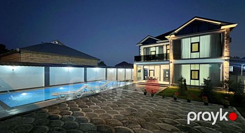 İcarəyə verilir 6 otaqlı həyət evi/bağ evi 308 m²