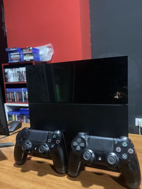 Ps 4 Fat model Yaddas 500 GB sıstem 13.52 ustunde 2 eded pult Verlır — Xırdalan