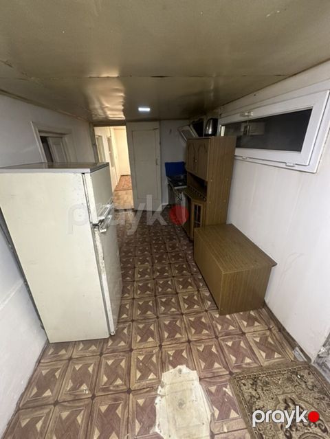 Yasamalda Insaatcilar metrosunun yaninda heyet evi kiraye verilir