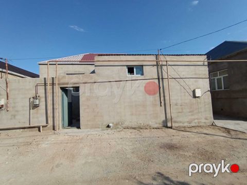 Satılır 3 otaqlı həyət evi/bağ evi 100 m²
