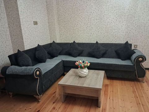 Kunc divan 300azn acilir baza var olcu 2.35 / 1.50 bineqedi gencler — Bakı
