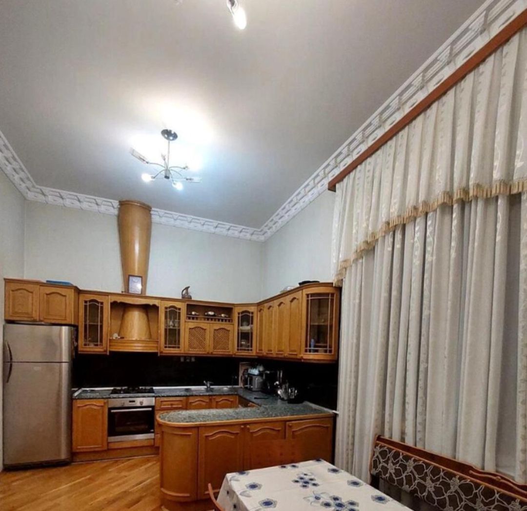 Satılır 5 otaqlı həyət evi/bağ evi 350 m² — Ev, villa, Bakı (11)