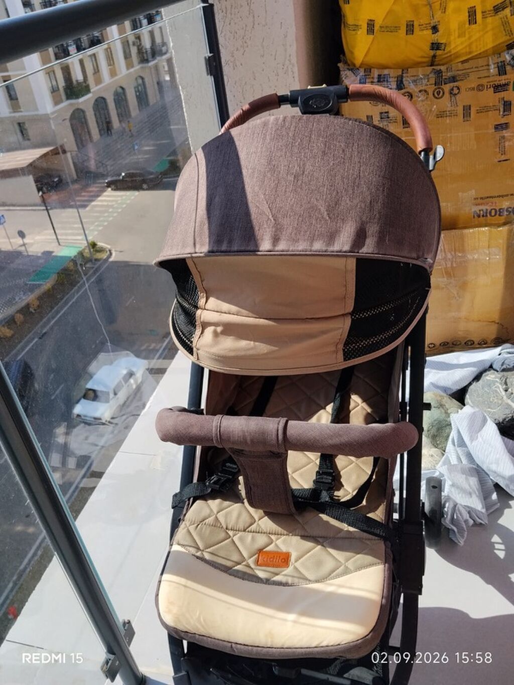 Uşaq arabası – KiddiQ (etiketdə “Kiddio/KiddiQ” görsənir), qəhvəyi-bej — Arabalalar, Bakı (3)