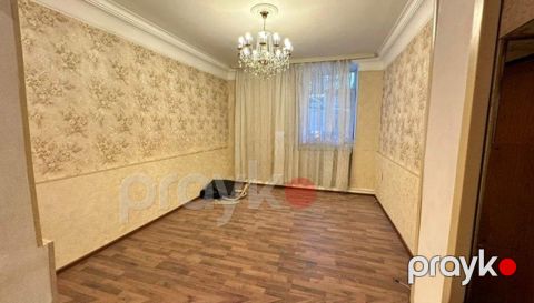Satılır 2 otaqlı köhnə tikili 38 m²