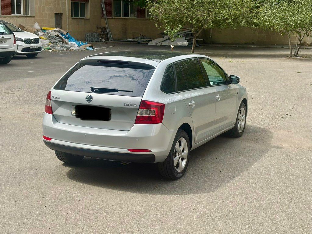 Skoda Rapid, 1.6 L, 2016 il, 147 200 km — Avtomobillər, Bakı (9)