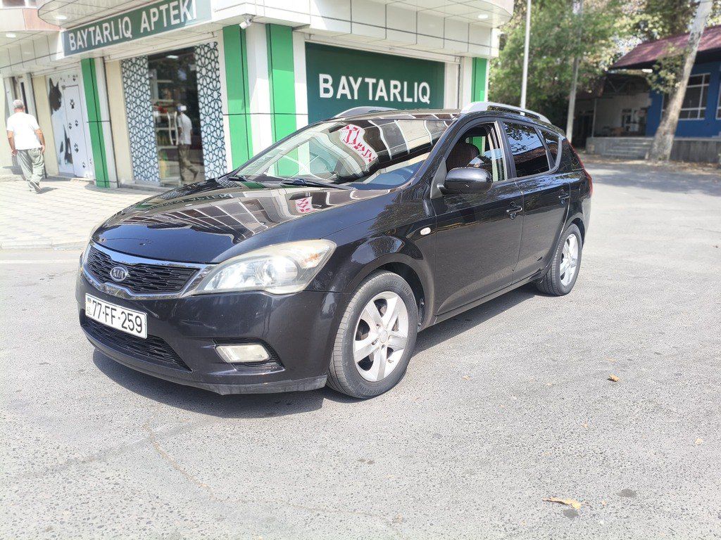 Kia Ceed SW, 1.6 L, 2009 il, 320 600 km — Avtomobillər, Bakı (7)