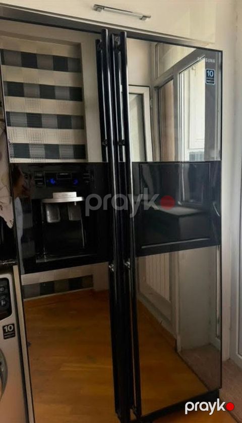 Soyuducu Samsung 680₼ kocle bagli satilir .Ela veziyyetde .Unvan — Bakı