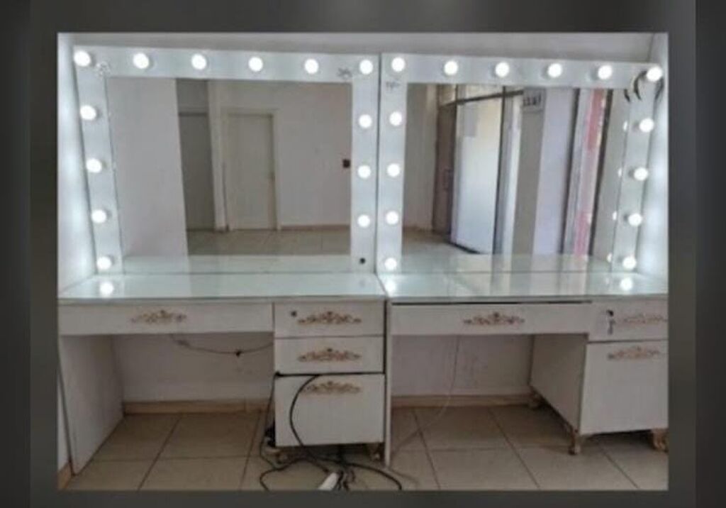 Salon güzgüsü (makiyaj güzgüsü) 300 azne Salonda mebel yeniləndiyi — Salon mebeli, Qobu