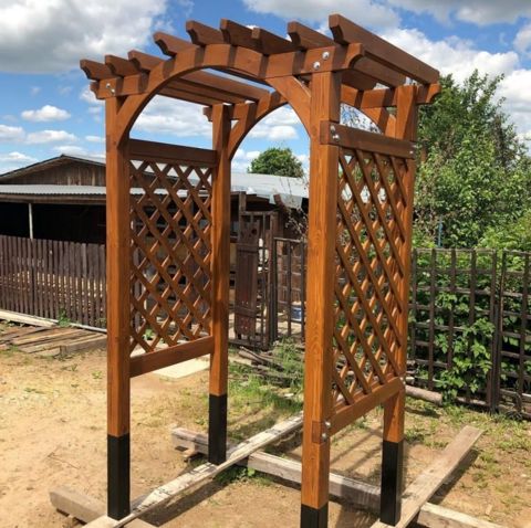 Dekorativ pergola — Bakı