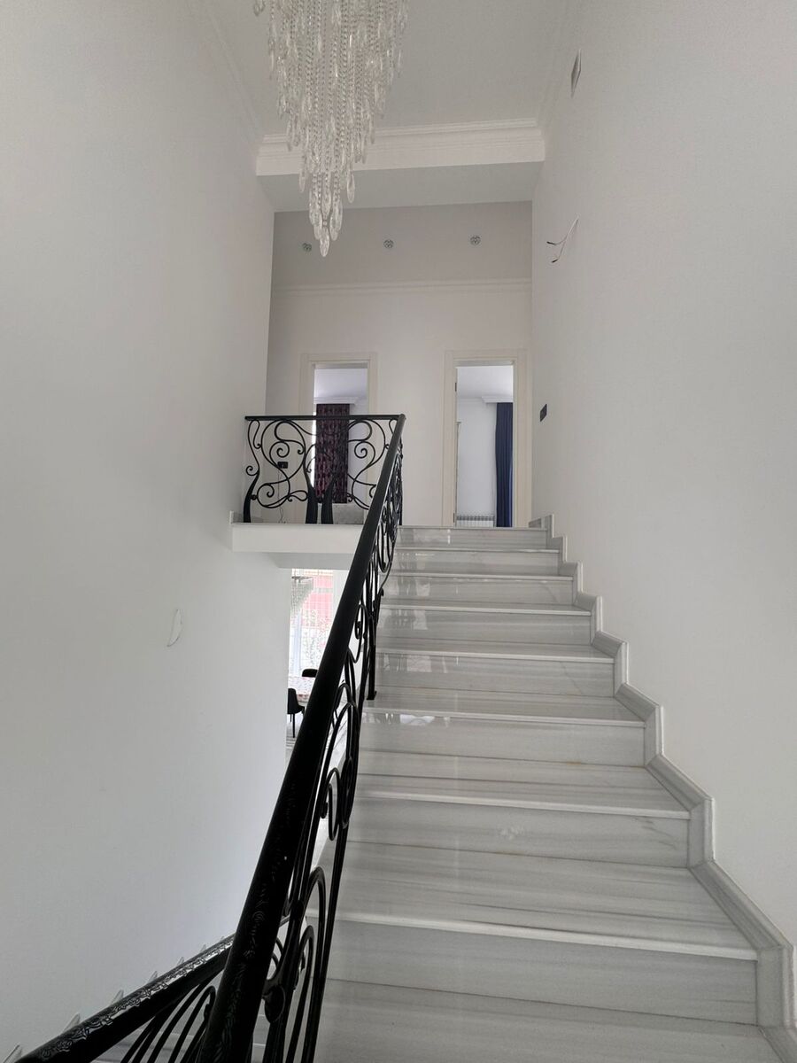 Satılır 6 otaqlı həyət evi/bağ evi 350 m² — Ev, villa, Bakı (8)