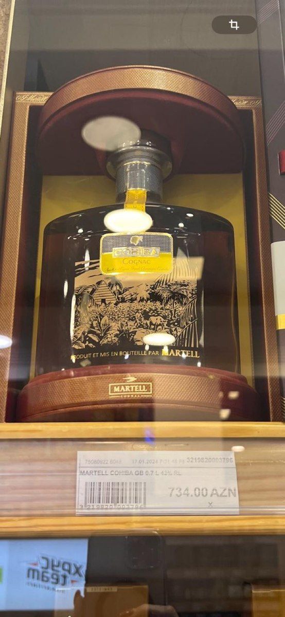 Cohıba Cognac – Martell — Toyuq və xoruz, Bakı (3)