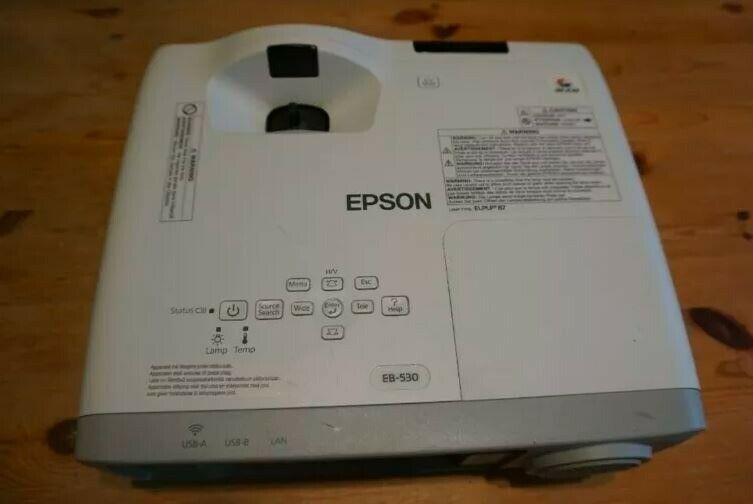 Proyektor icarəsi "Epson" — Avadanlıq icarəsi, Bakı (8)