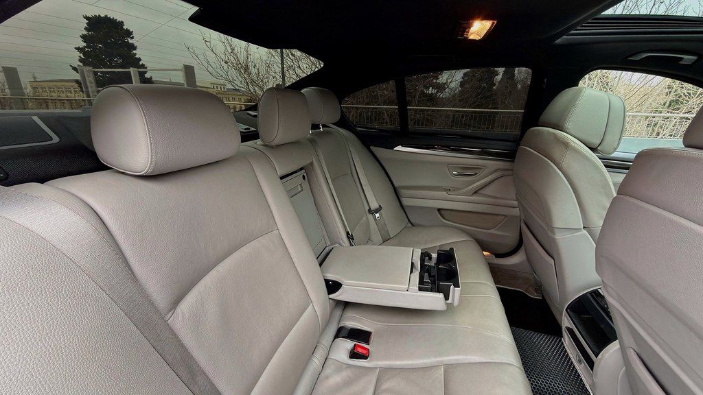 BMW 528, 2.0 L, 2013 il, 210 000 km — Avtomobillər, Bakı (8)