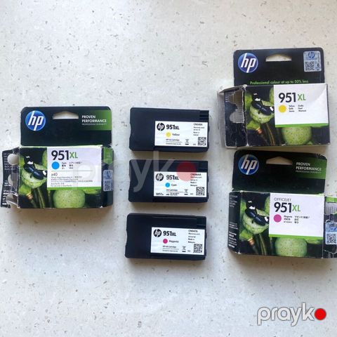 Kartric HP başqa kartric yoxdu almıram və satmıram. elanda nə var odu — Bakı
