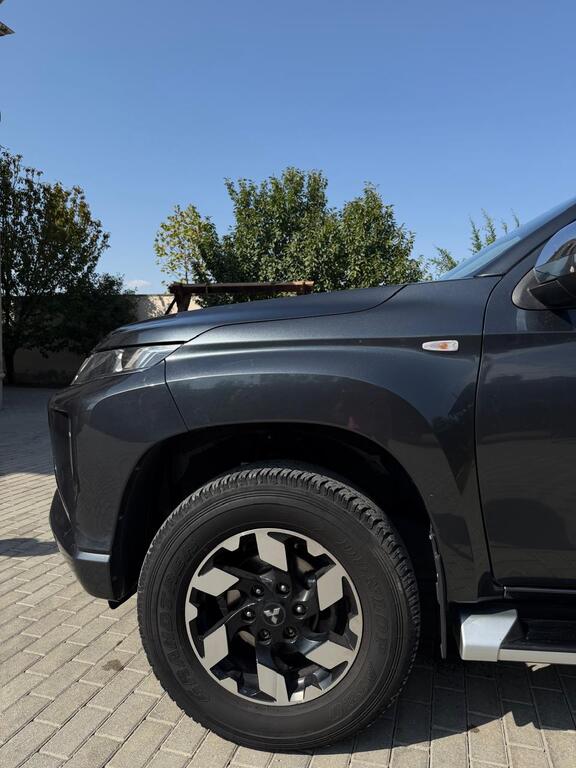 Mitsubishi L200, 2.4 L, 2020 il, 160 000 km — Avtomobillər, Bakı (5)