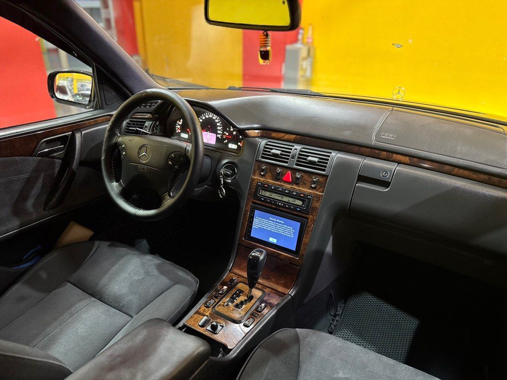 Mercedes E 220, 2.2 L, 1999 il, 280 000 km — Avtomobillər, Sumqayıt (11)
