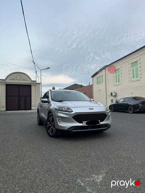 Ford Escape, 1.5 L, 2020 il, 196 000 km