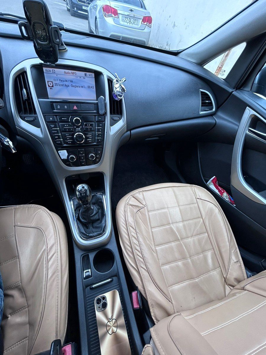 Opel Astra, 2011 il — Avtomobillər, Bakı (9)