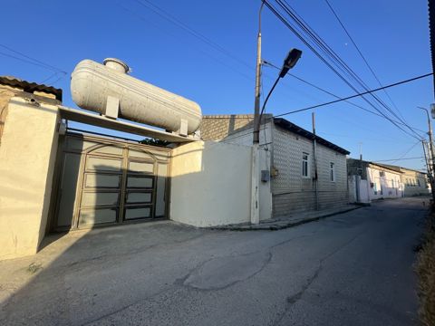 Satılır 4 otaqlı həyət evi/bağ evi 129 m² — Bakı