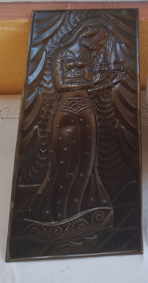 Metal relyef tablo – Şərq motivli qadın fiquru - Material: tünd — Bakı