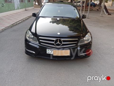 Mercedes C 250, 1.8 L, 2012 il, 205 000 km