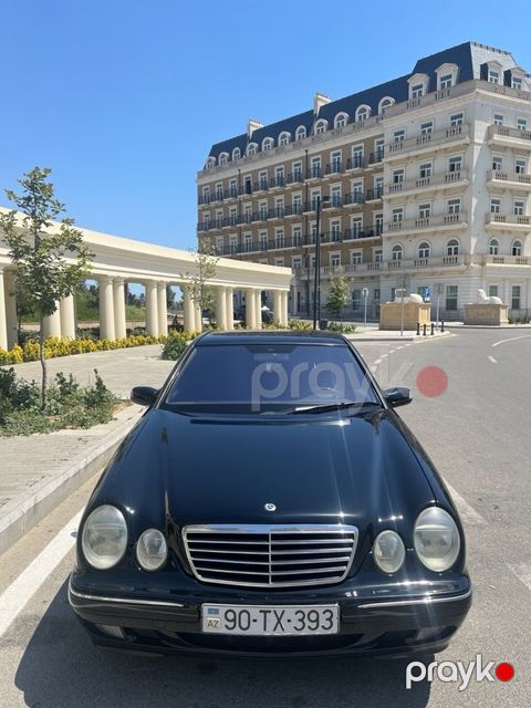 Mercedes E 220, 2.2 L, 2000 il, 413 000 km