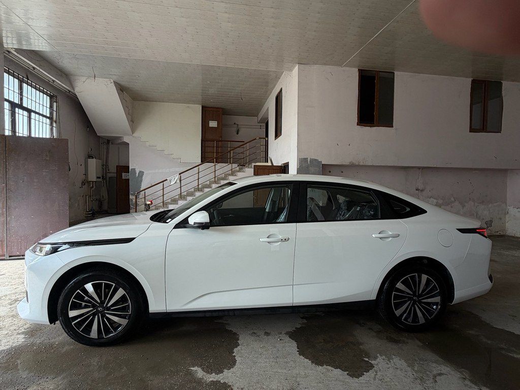 Changan Qiyuan A05, 1.5 L, 18.99 kWh, 2025 il, yeni — Avtomobillər, Xırdalan (5)