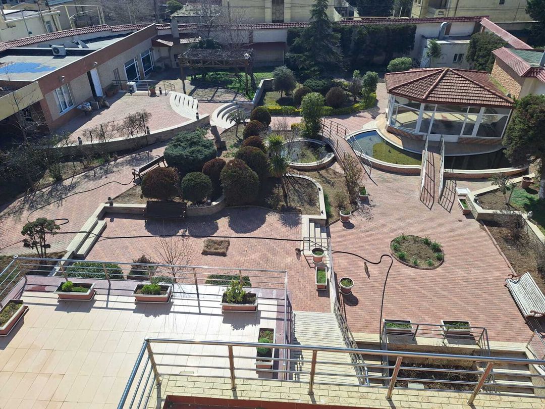 Satılır 10 otaqlı həyət evi/bağ evi 2000 m² — Ev, villa, Bakı (4)
