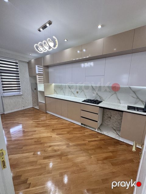 Satılır 3 otaqlı yeni tikili 110 m²