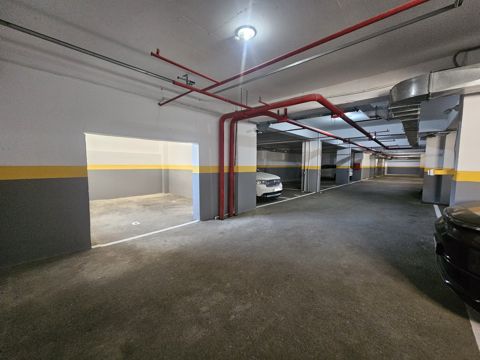 Satılır qaraj 949 m² — Bakı
