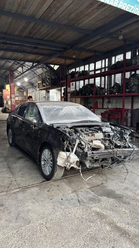 Lexus Es 2013 ehtiyat hissələri — Bakı