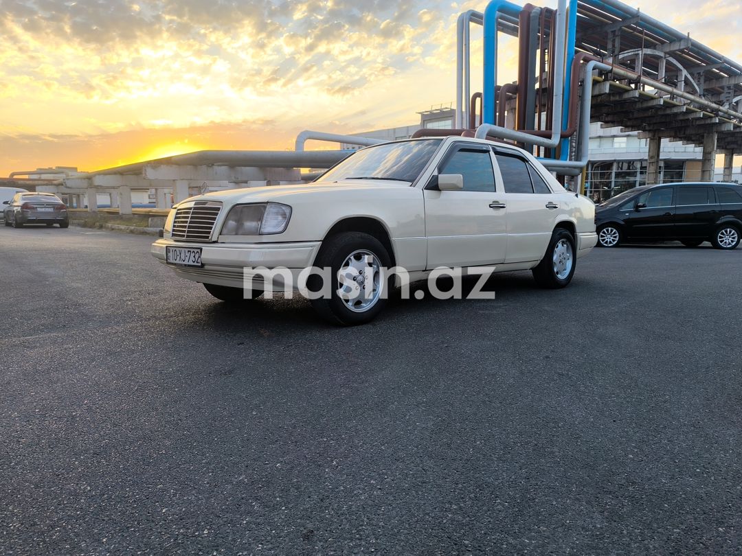 Mercedes E 250 — Avtomobillər, Bakı