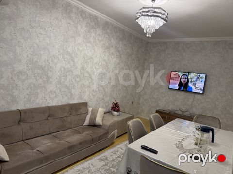 Satılır 2 otaqlı həyət evi/bağ evi 70 m²