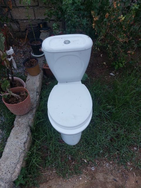 Sifonlu unitaz dəsti - Komplekt: aşağıdan çıxışlı keramika qab, üst — Digah