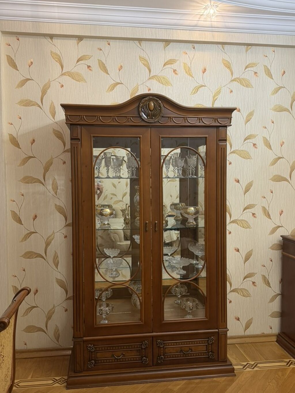 İşlənmiş, Masa və oturacaqlar — Mebel, Bakı (2)
