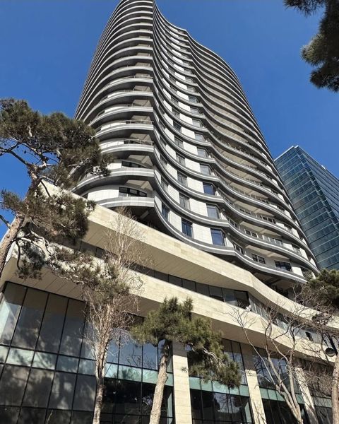 Satılır 2 otaqlı yeni tikili 74 m² — Bakı