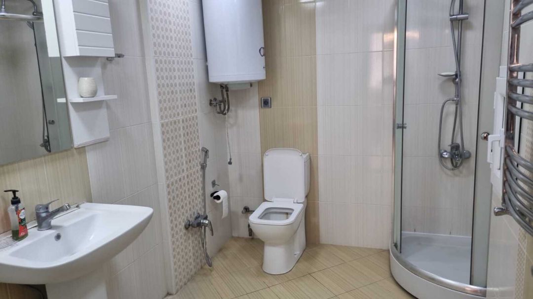 İcarəyə verilir 3 otaqlı yeni tikili 160 m² — Mənzil, Bakı (6)
