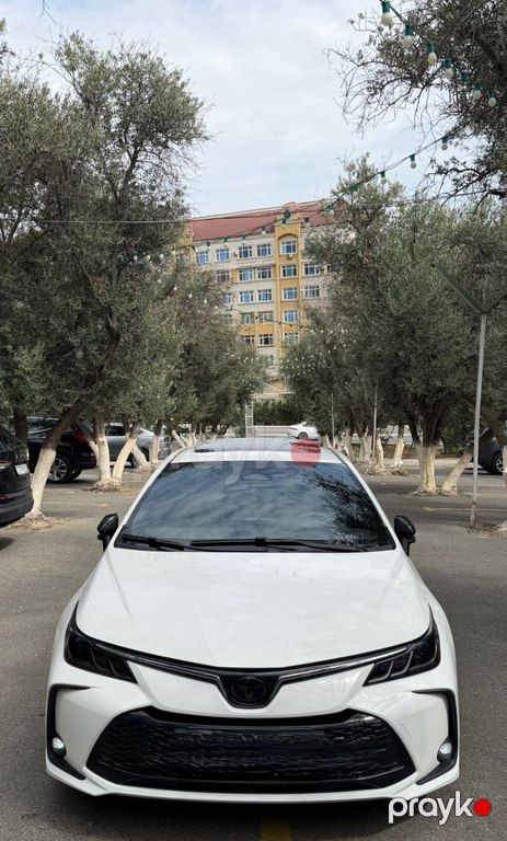 Toyota Corolla, 1.8 L, 0.85 kWh, 2025 il, 10 001 km