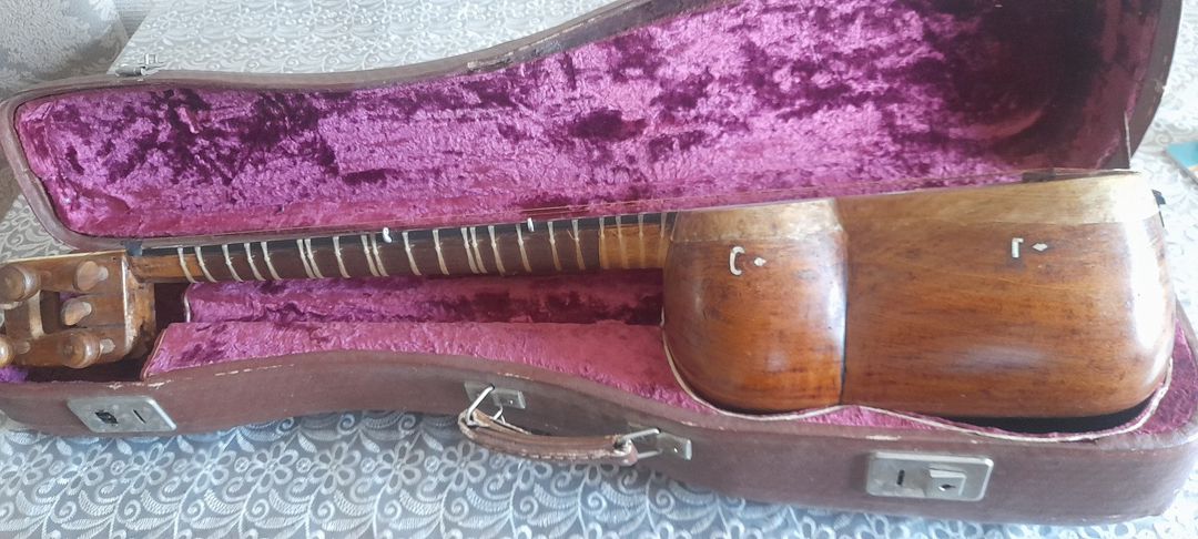Tar — Musiqiə alətləri, Naftalan (2)