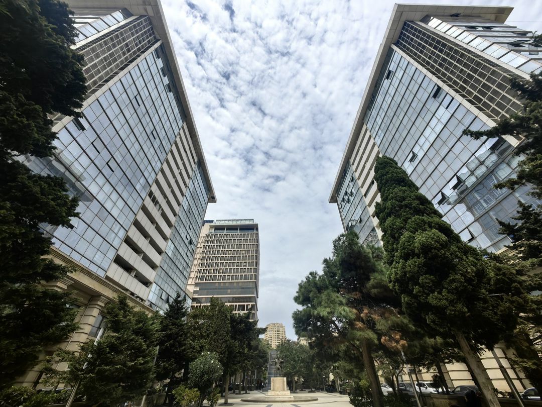 Satılır 3 otaqlı köhnə tikili 125 m² — Mənzil, Bakı (2)