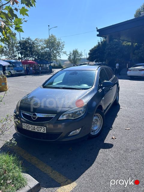 Opel Astra, 2011 il