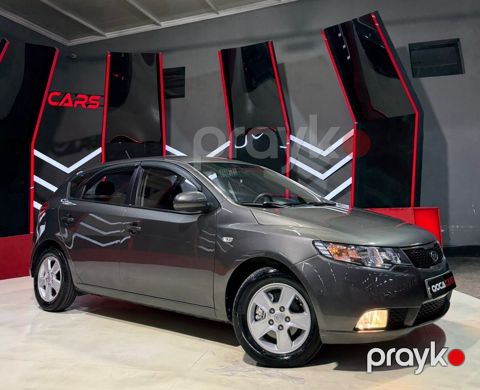 Kia Cerato, 1.6 L, 2010 il, 165 000 km